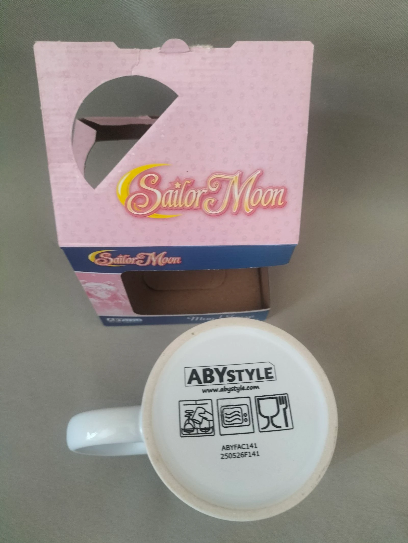 Sailor Moon Mug 320 ml | Manga | New | Luna & Artemis Chibi – photo 5